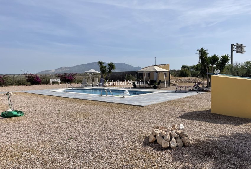 Revente - VILLA -
ALHAMA DE MURCIA - Inland
