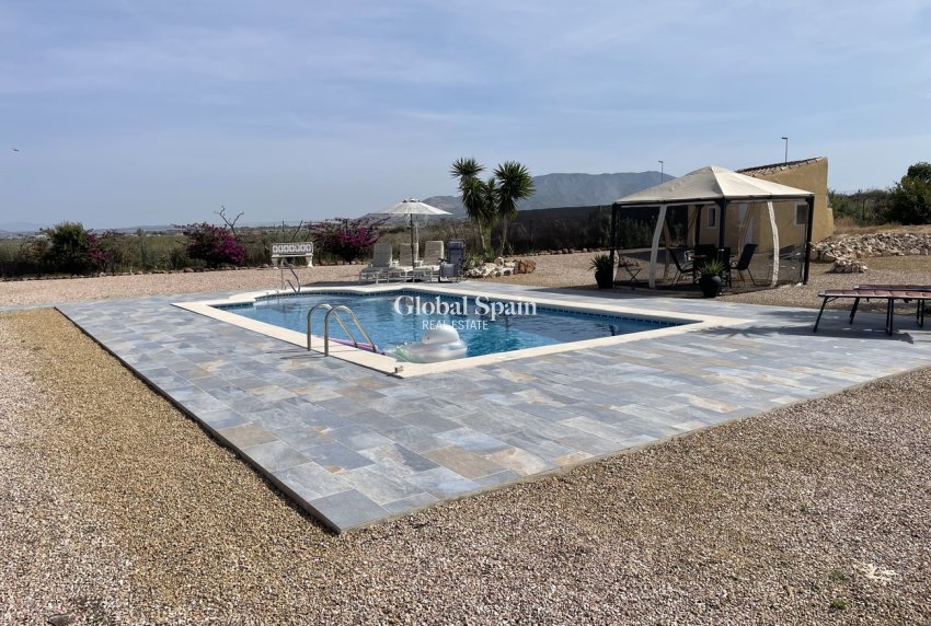 Revente - VILLA -
ALHAMA DE MURCIA - Inland