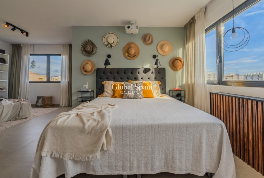 Revente - VILLA -
ALICANTE - Cabo de las Huertas