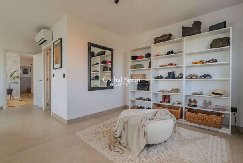 Revente - VILLA -
ALICANTE - Cabo de las Huertas