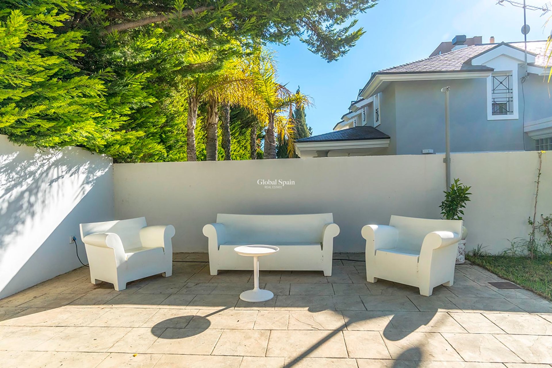 Revente - VILLA -
ALICANTE - CAMPOAMOR