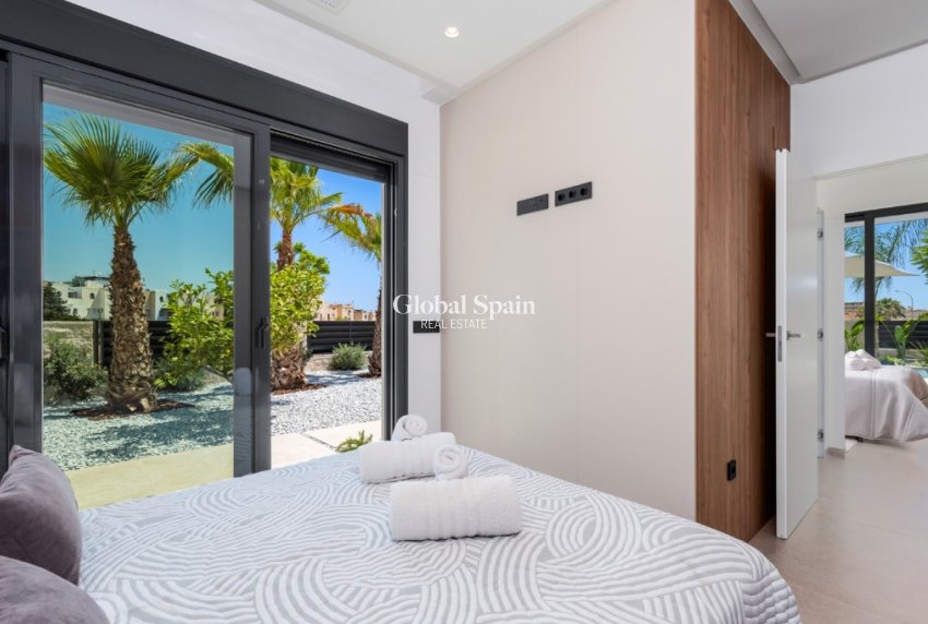 Revente - Villa -
ALICANTE - El Campello