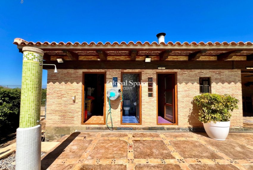 Revente - VILLA -
ALMORADÍ - Comunidad Valenciana