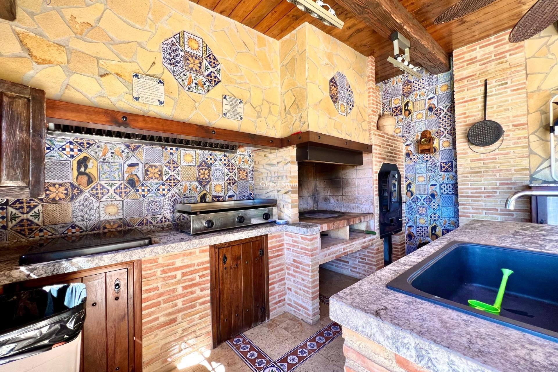 Revente - VILLA -
ALMORADÍ - Comunidad Valenciana