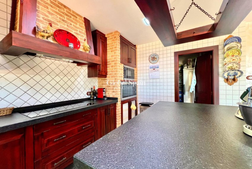 Revente - VILLA -
ALMORADÍ - Comunidad Valenciana