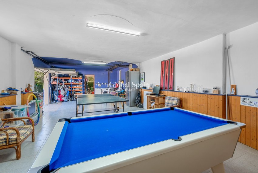 Revente - VILLA -
ALMORADÍ - Inland