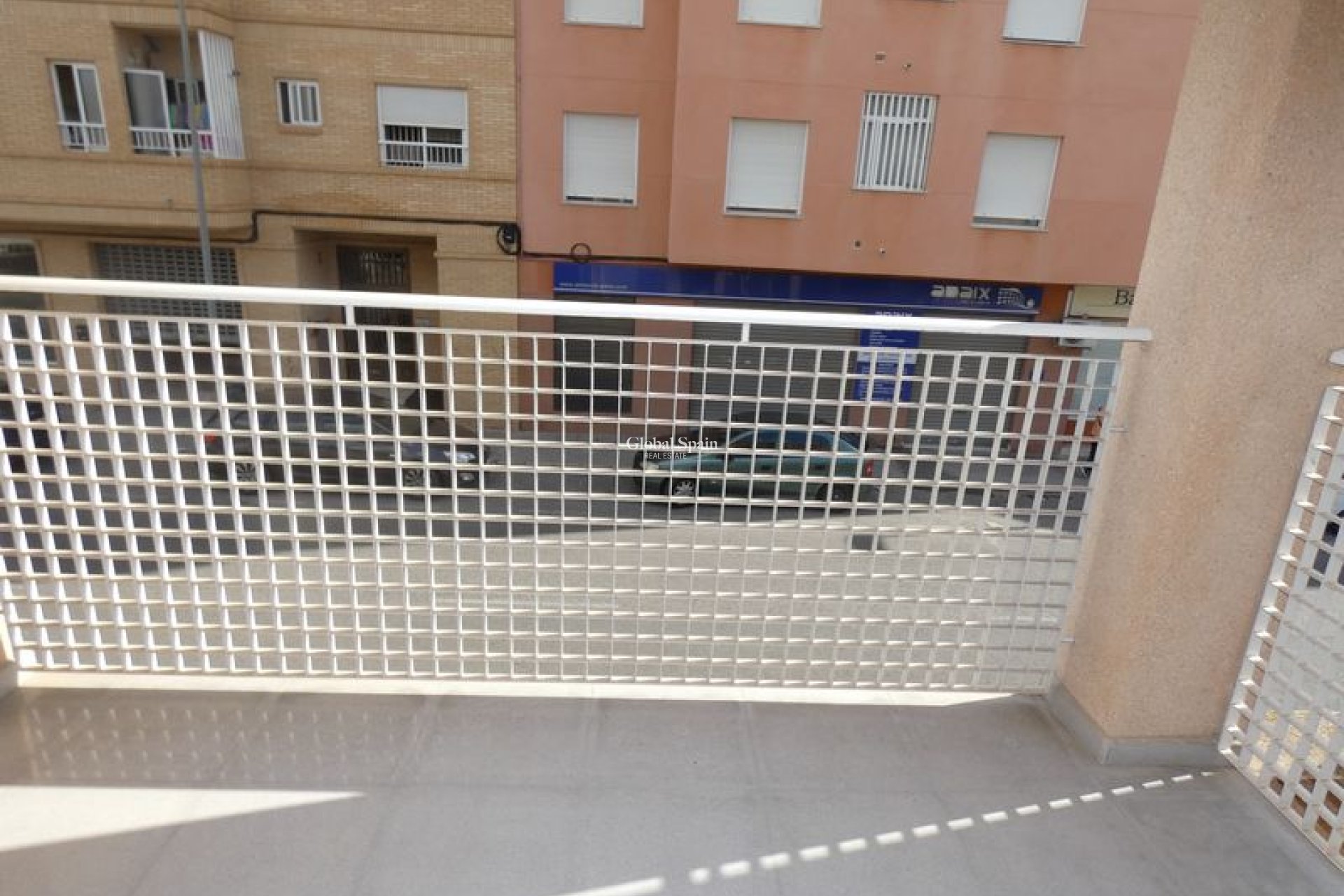 Revente - VILLA -
ALMORADÍ - Inland