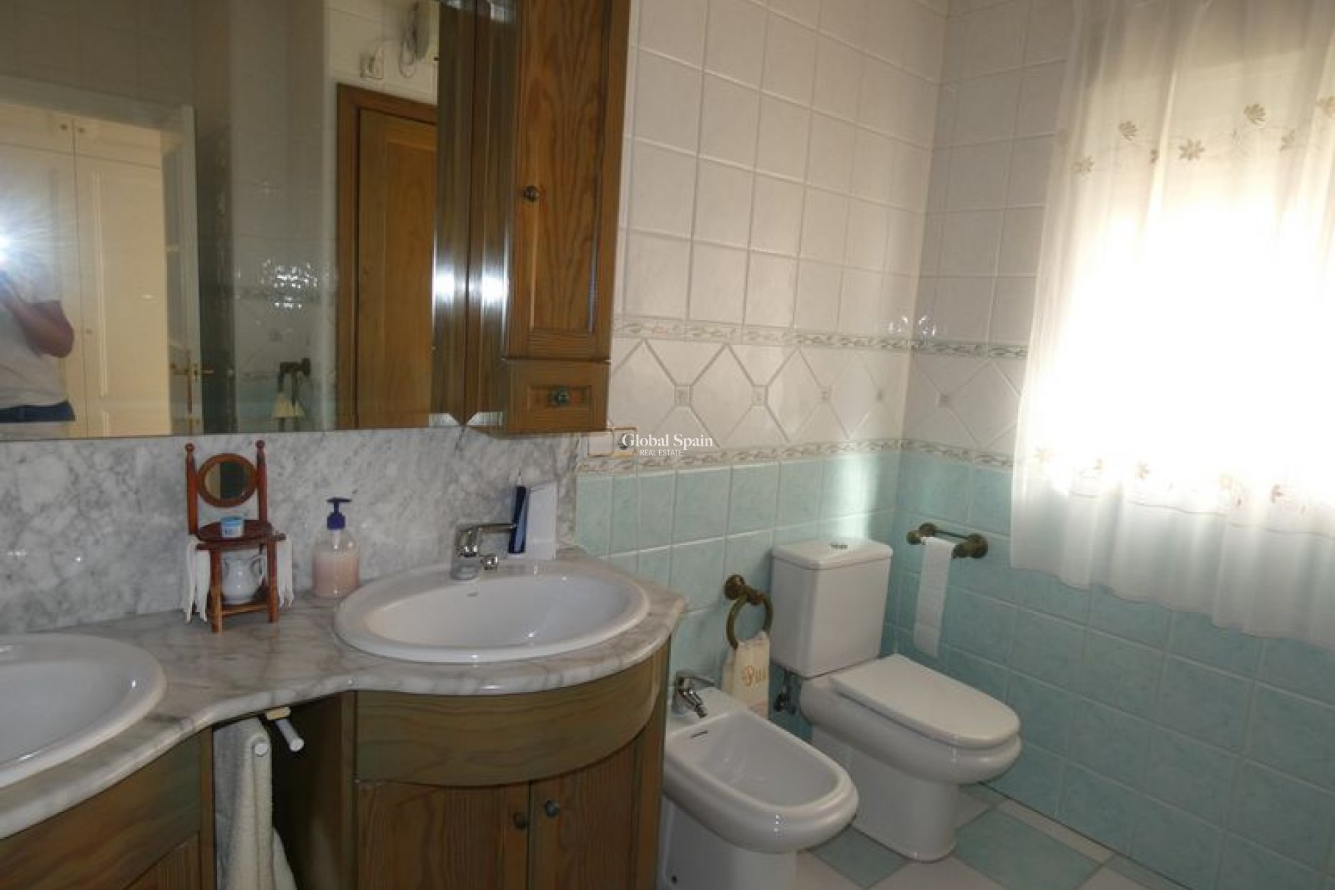 Revente - VILLA -
ALMORADÍ - Inland