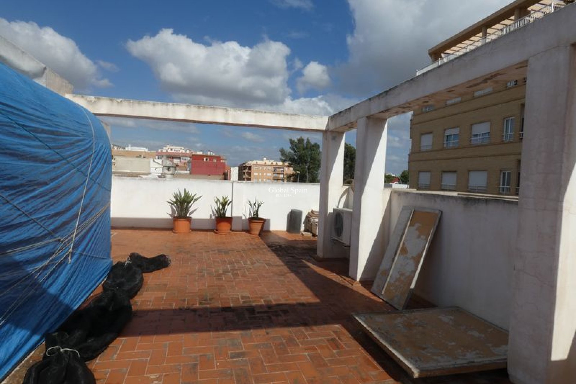 Revente - VILLA -
ALMORADÍ - Inland