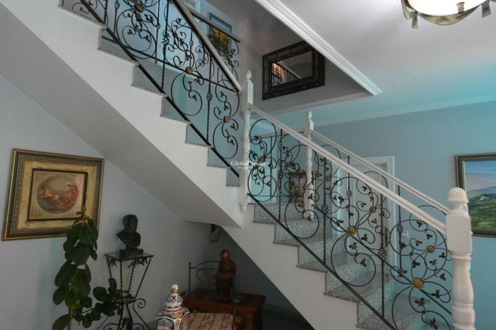 Revente - VILLA -
ALMORADÍ - Inland