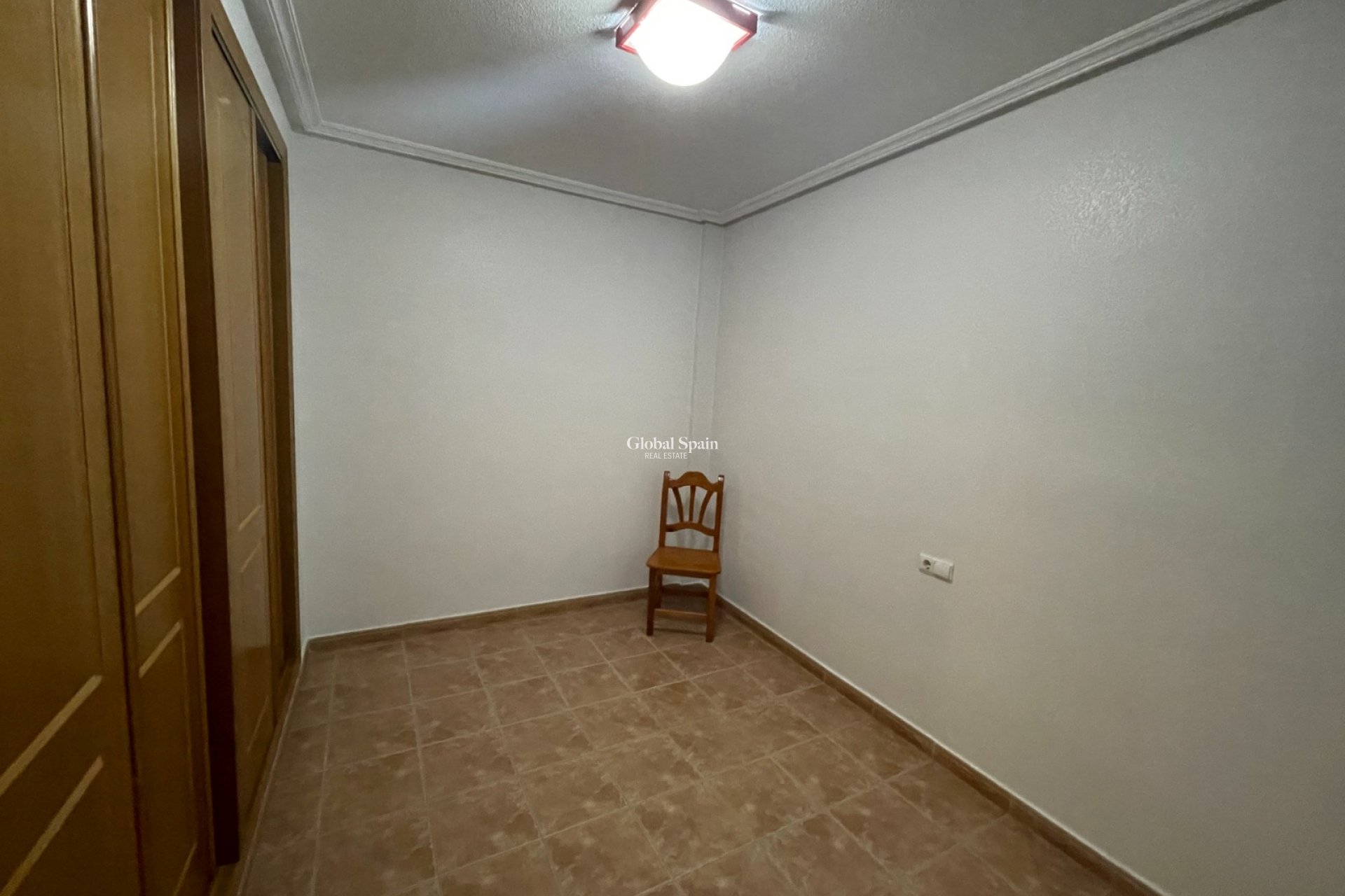 Revente - VILLA -
ALMORADÍ - Inland