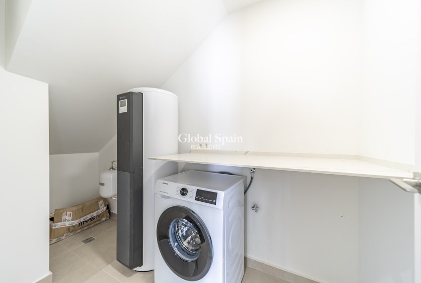 Revente - Villa -
Almoradi - Las Heredades