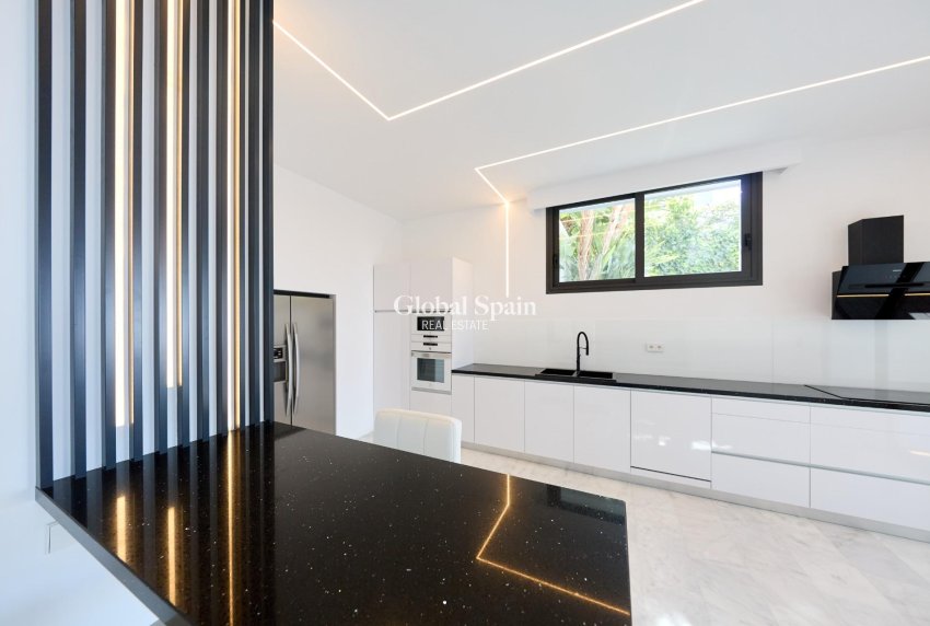 Revente - Villa -
ALTEA - ALTEA HILLS