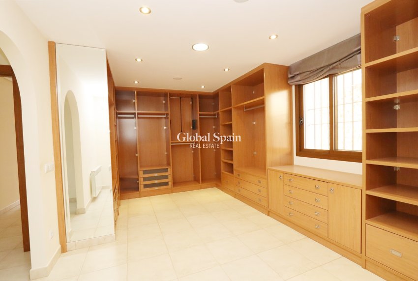 Revente - VILLA -
ALTEA - Costa Blanca