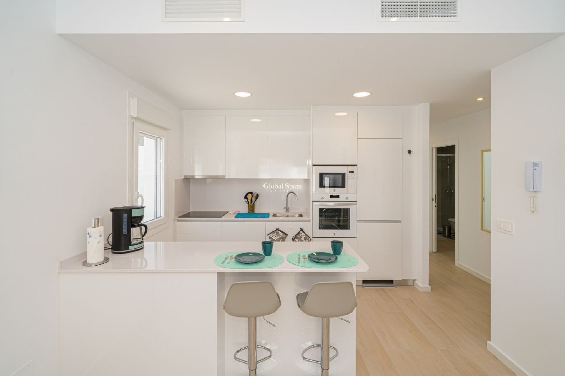 Revente - VILLA -
AVILESES - Inland