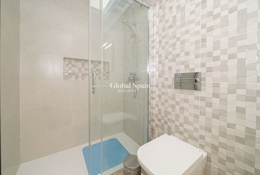 Revente - VILLA -
AVILESES - Inland