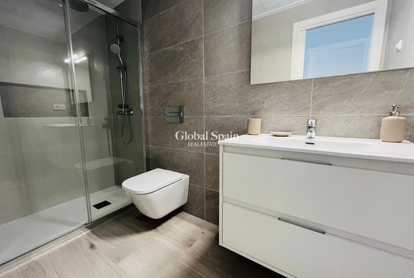 Revente - VILLA -
AVILESES - Inland