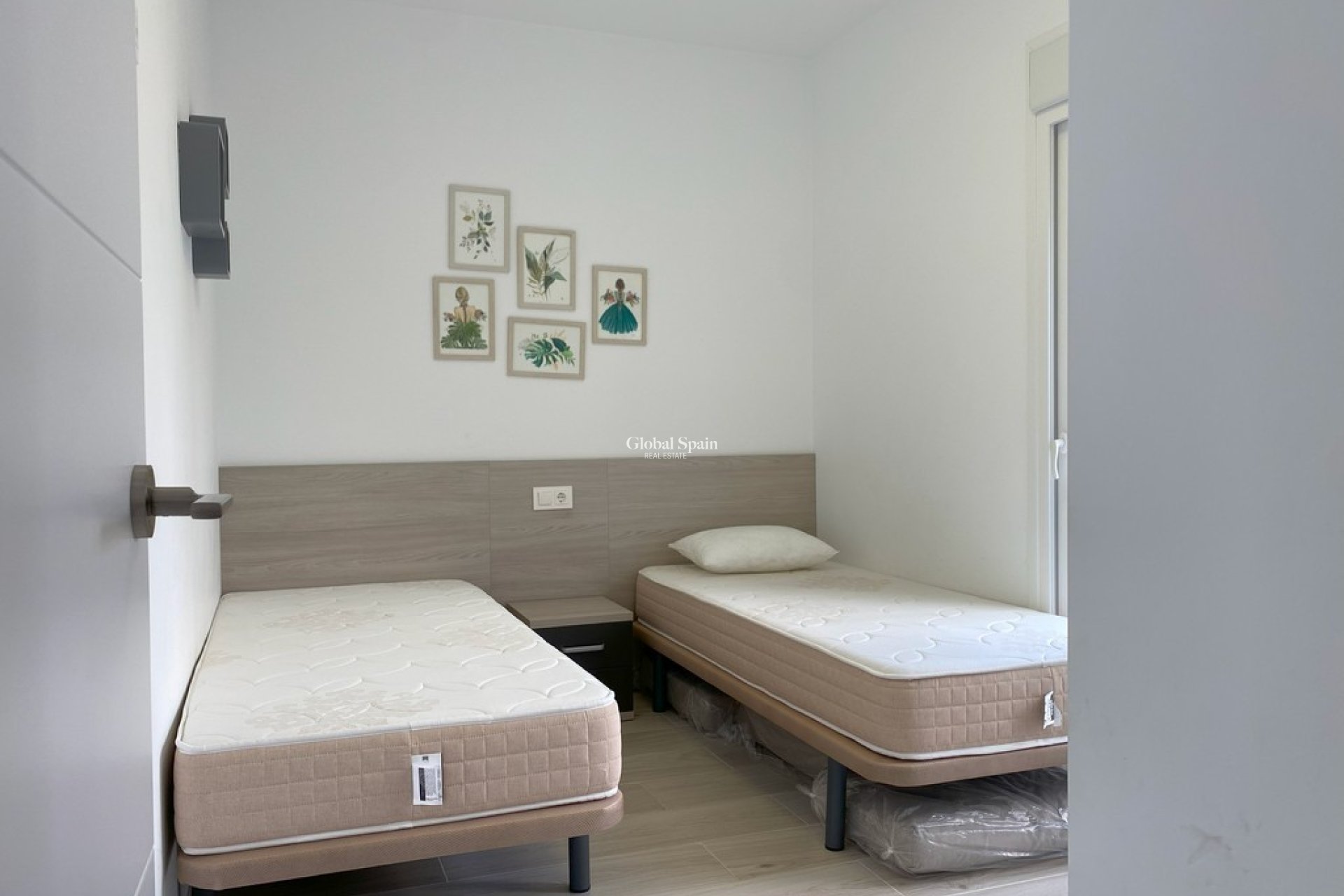 Revente - VILLA -
AVILESES - Inland