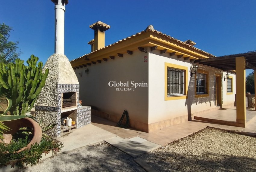 Revente - VILLA -
AVILESES - Inland