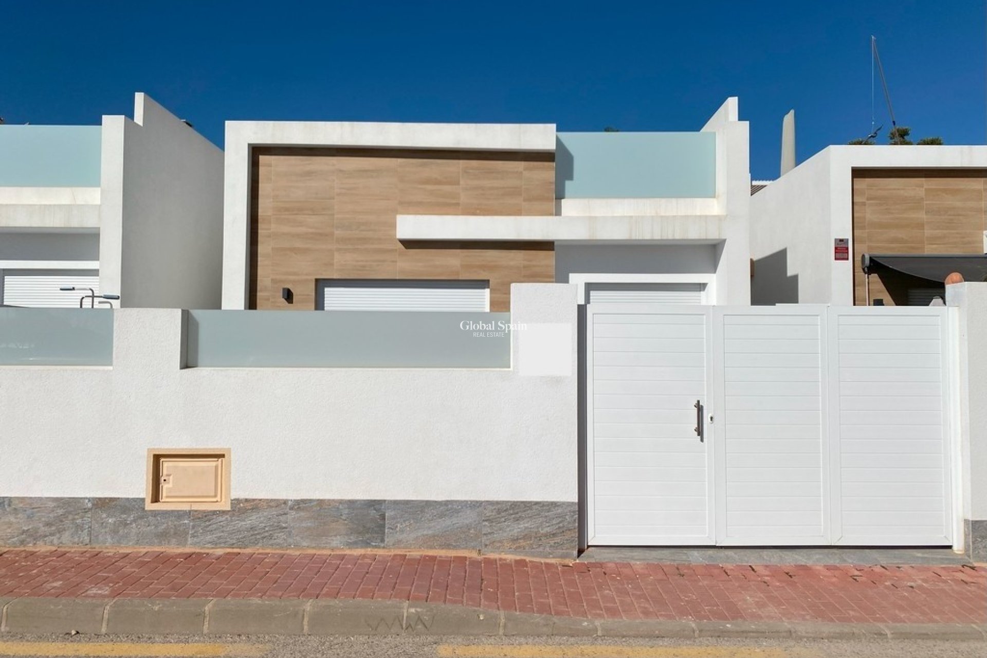 Revente - VILLA -
AVILESES - Inland