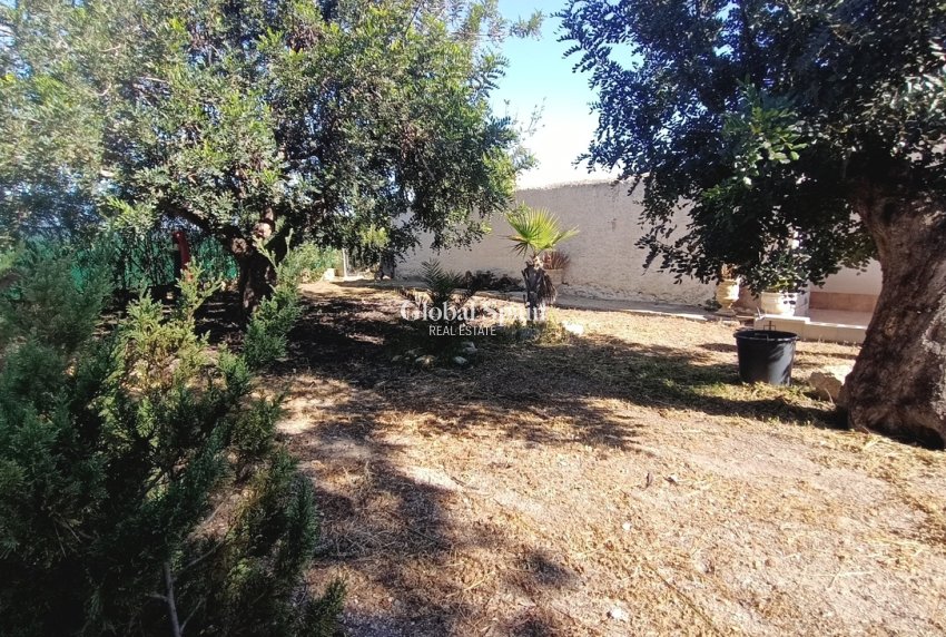 Revente - VILLA -
AVILESES - Inland