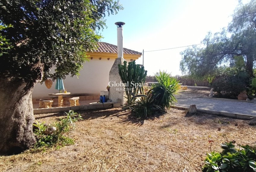 Revente - VILLA -
AVILESES - Inland