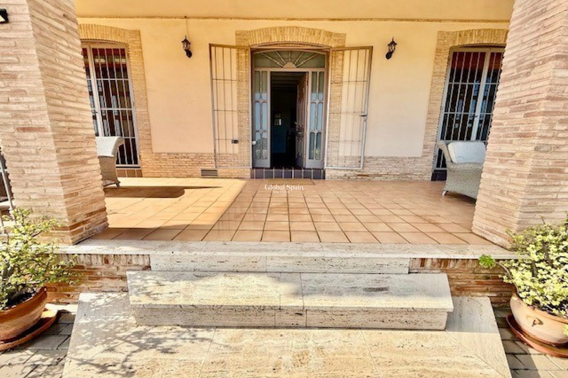Revente - VILLA -
AVILESES - Inland