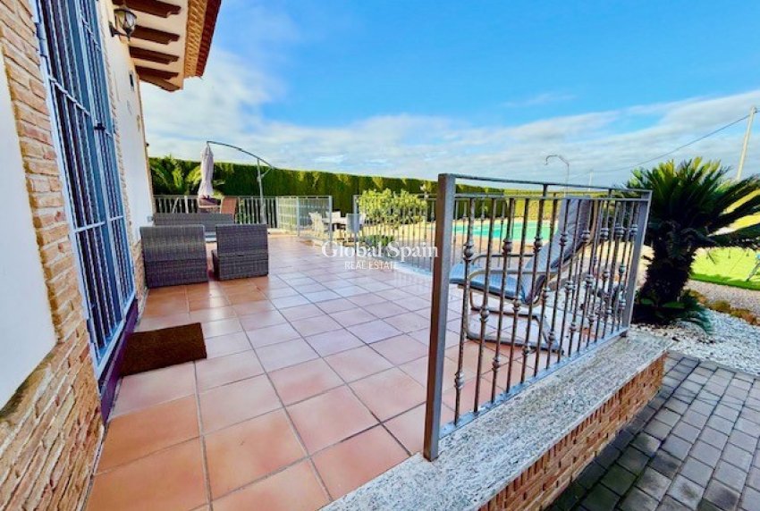 Revente - VILLA -
AVILESES - Inland
