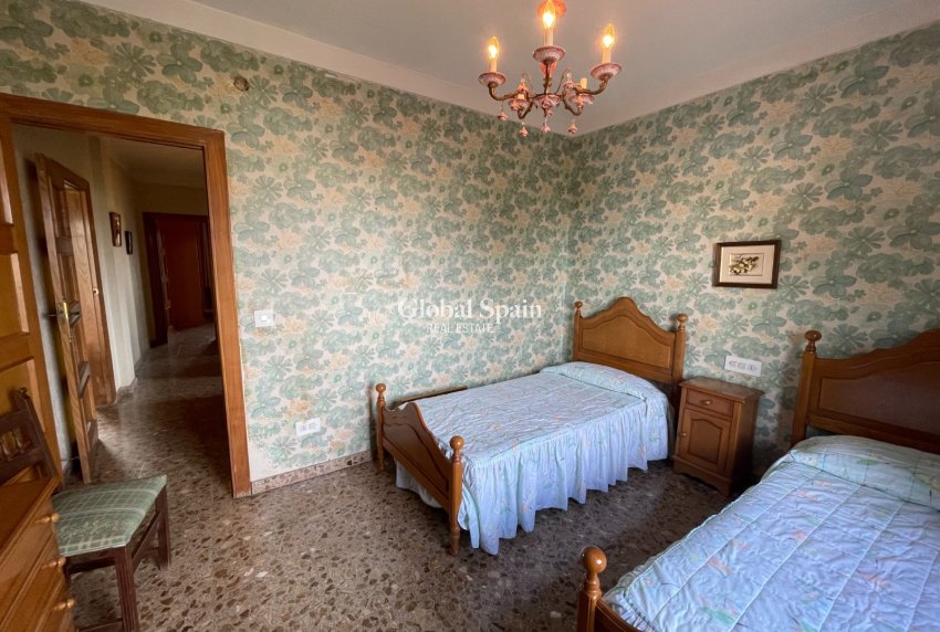 Revente - VILLA -
BENEJÚZAR - Inland