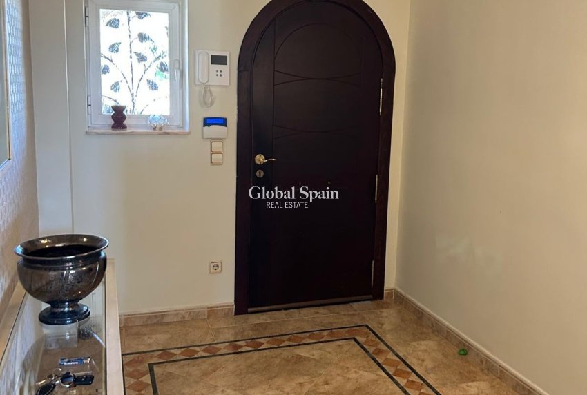 Revente - VILLA -
BENIDORM - Levante