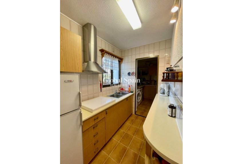 Revente - VILLA -
BENIDORM - Urbanizaciones