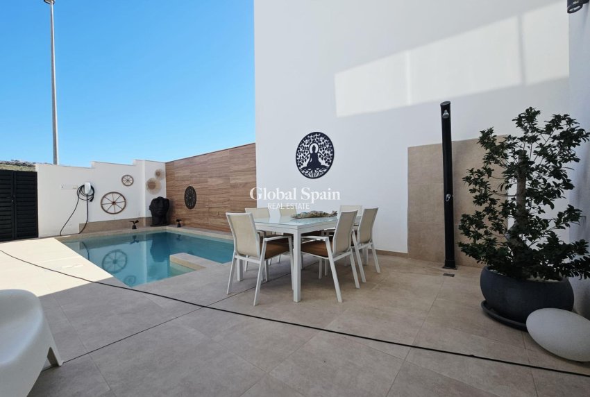 Revente - VILLA -
BENIJÓFAR - Benimar