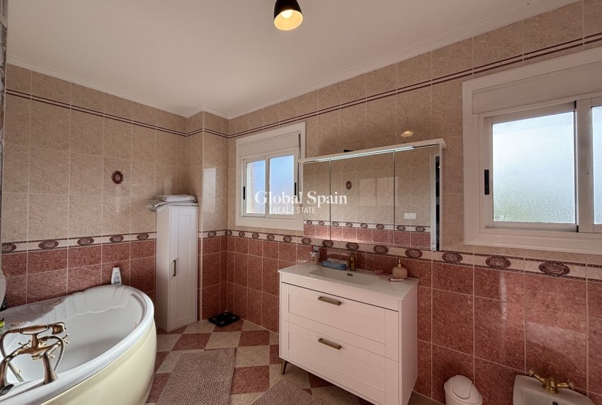 Revente - VILLA -
BENIJÓFAR - Costa Blanca