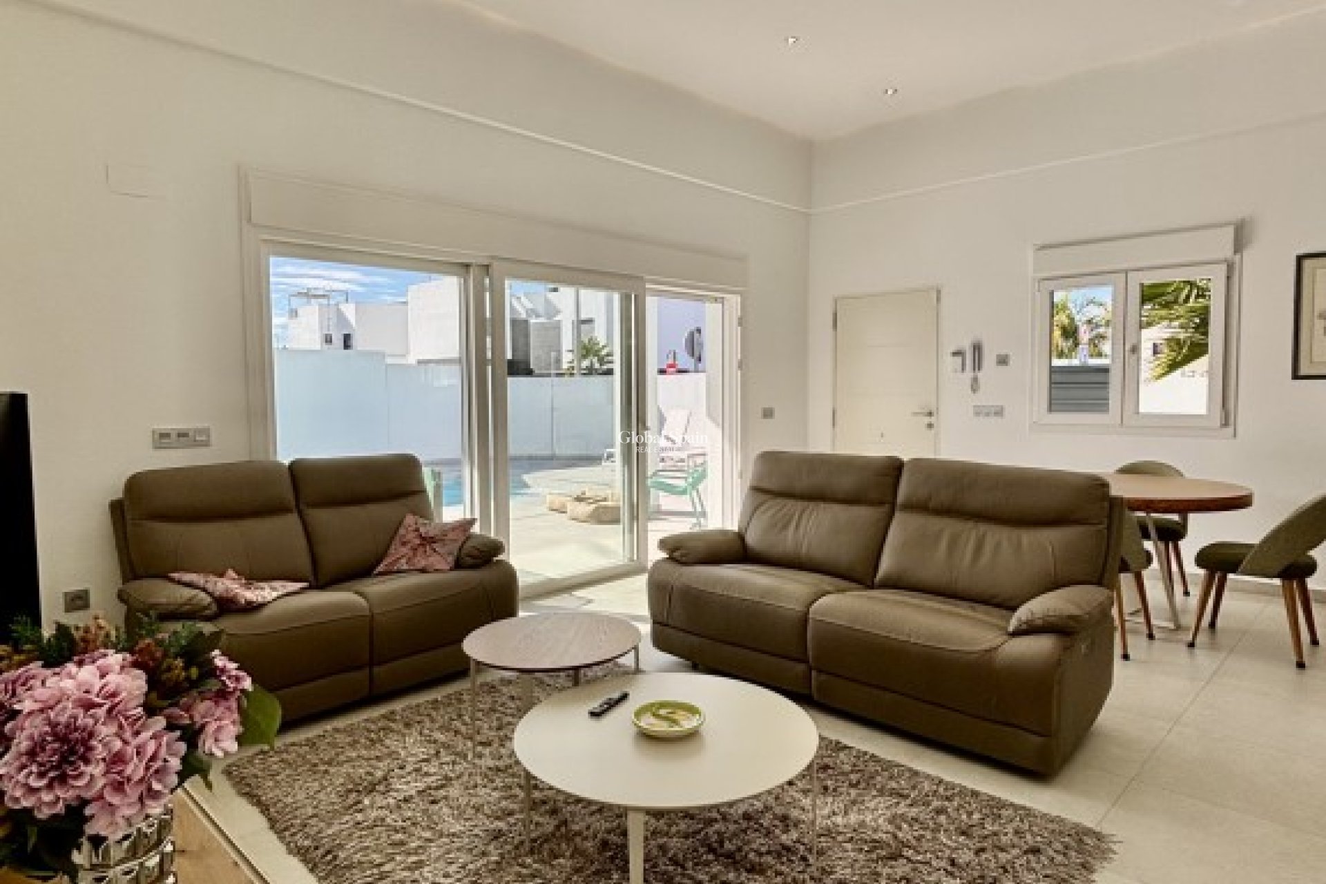 Revente - VILLA -
BENIJÓFAR - Costa Blanca