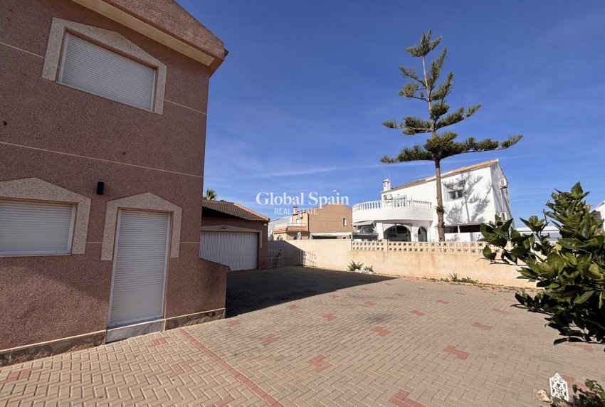 Revente - VILLA -
BENIJÓFAR - Costa Blanca