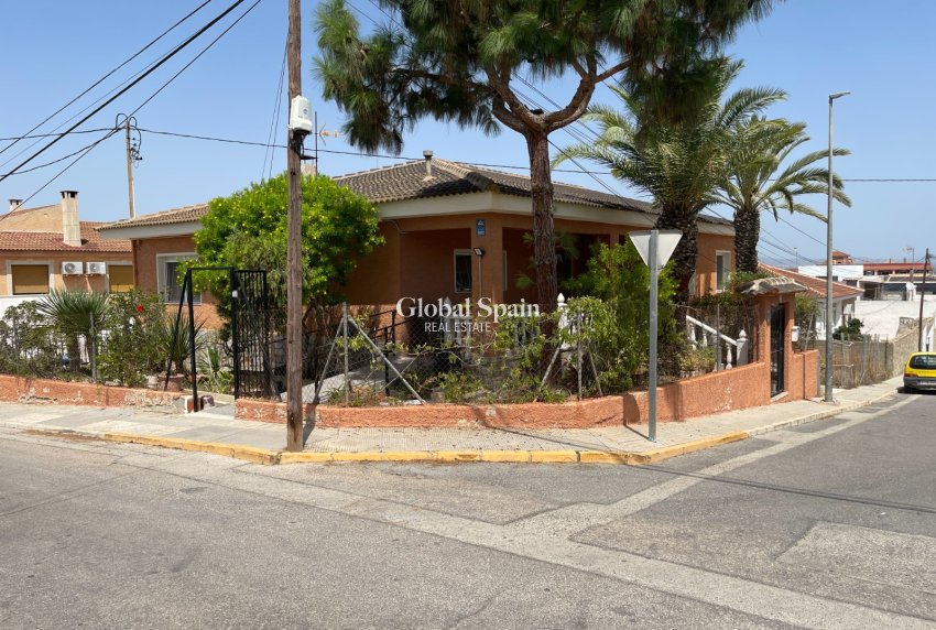 Revente - VILLA -
BENIJÓFAR - Costa Blanca