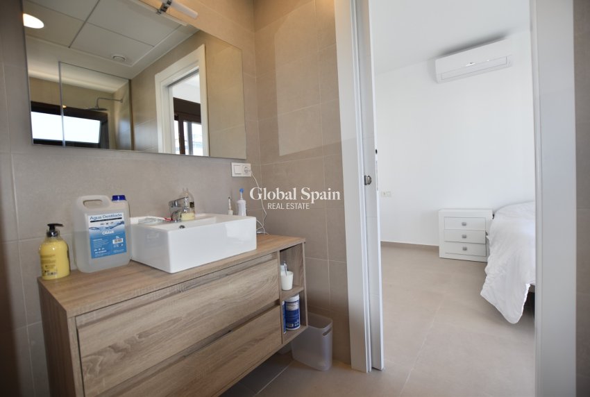 Revente - VILLA -
BENIJÓFAR - Costa Blanca