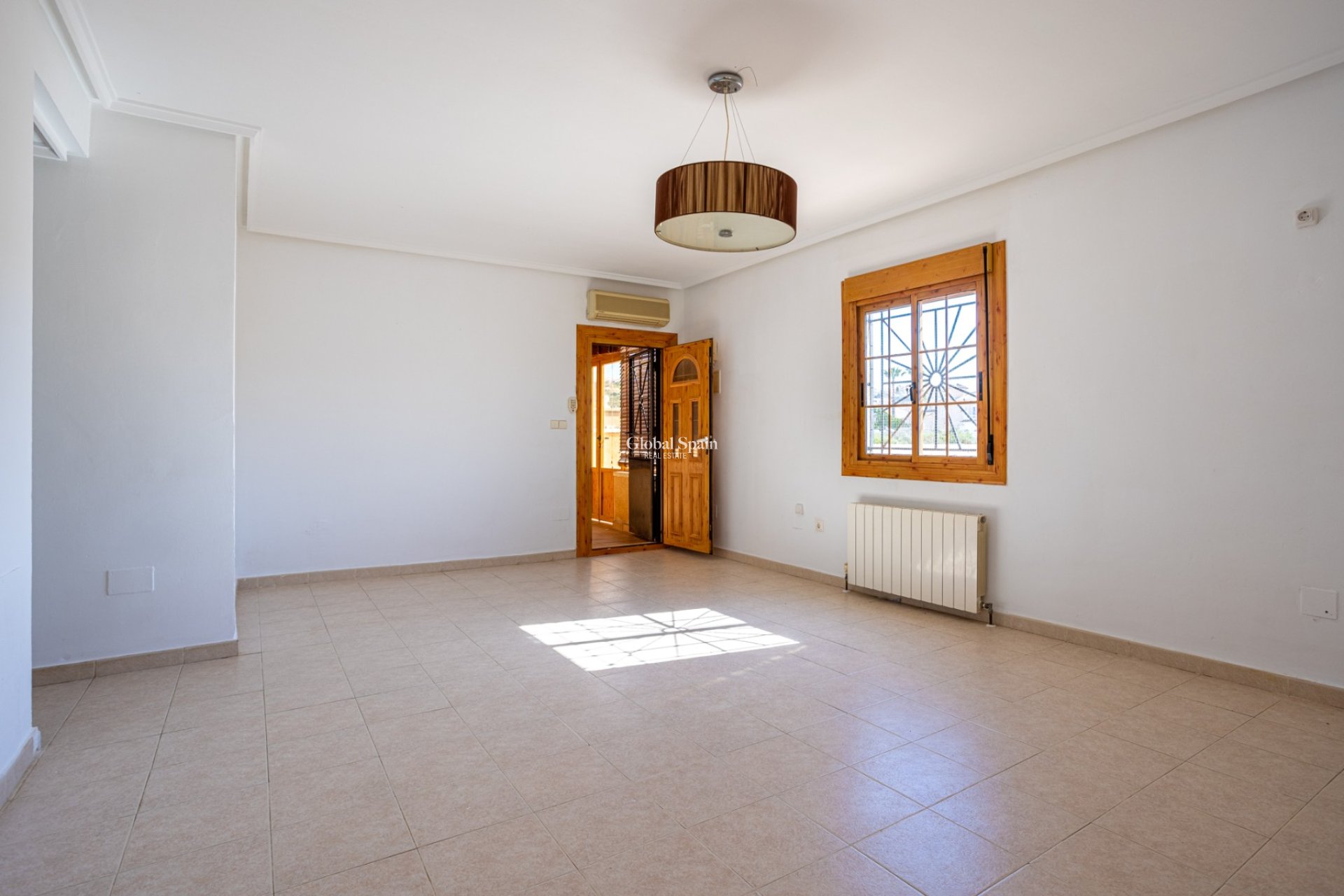 Revente - VILLA -
BENIJÓFAR - Costa Blanca