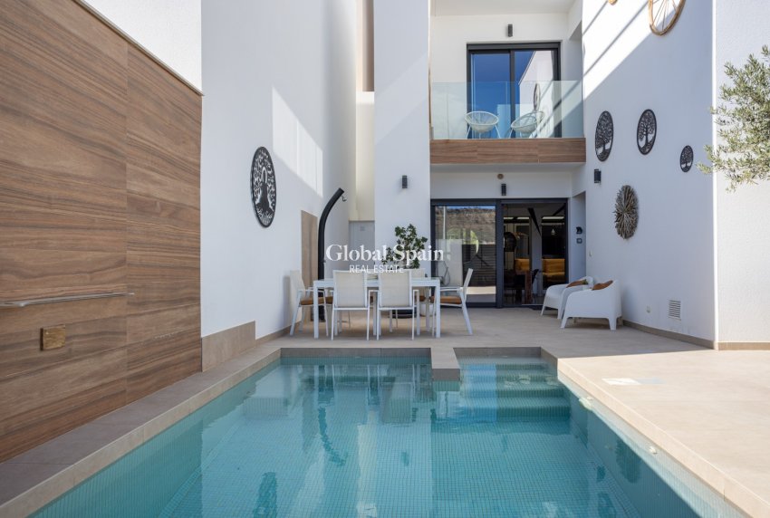 Revente - VILLA -
BENIJÓFAR - Costa Blanca