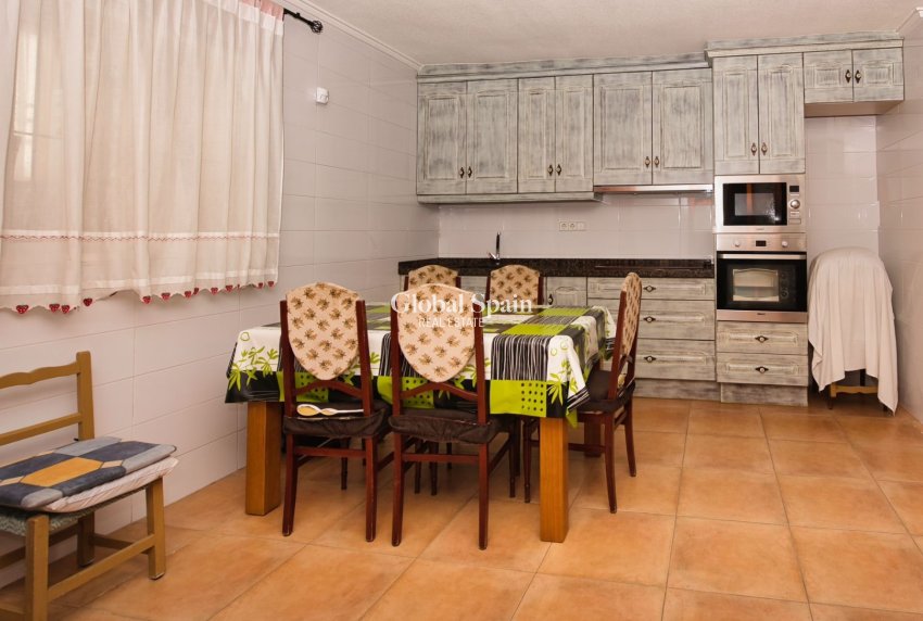 Revente - VILLA -
BENIJÓFAR - Costa Blanca