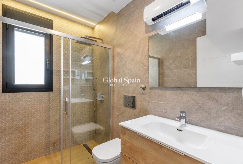 Revente - VILLA -
BENIJÓFAR - Costa Blanca