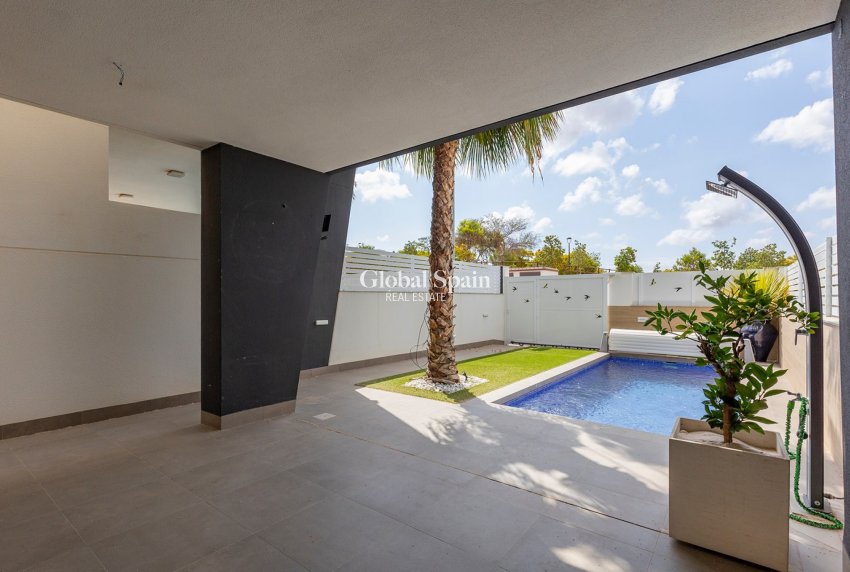 Revente - VILLA -
BENIJÓFAR - Costa Blanca