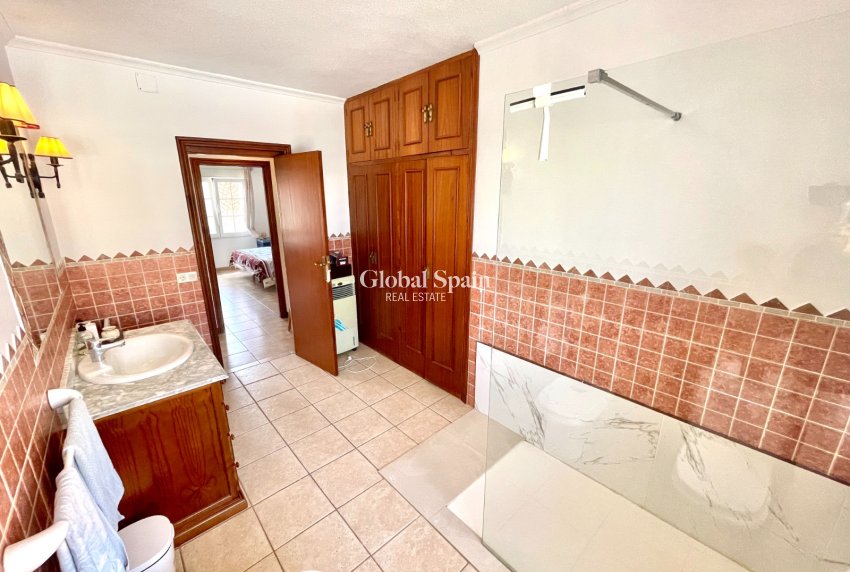 Revente - VILLA -
BENIJÓFAR - Costa Blanca