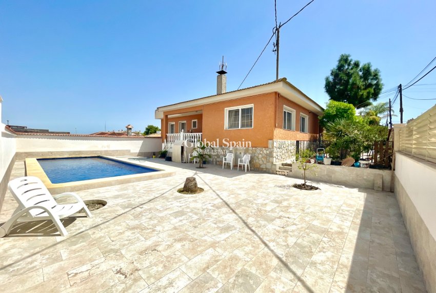 Revente - VILLA -
BENIJÓFAR - Costa Blanca