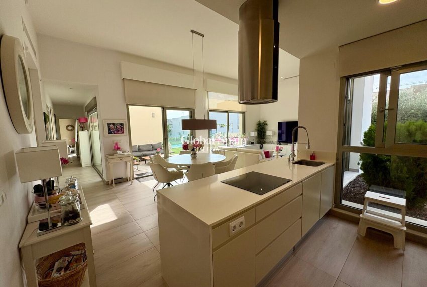 Revente - VILLA -
BENIJÓFAR - Costa Blanca