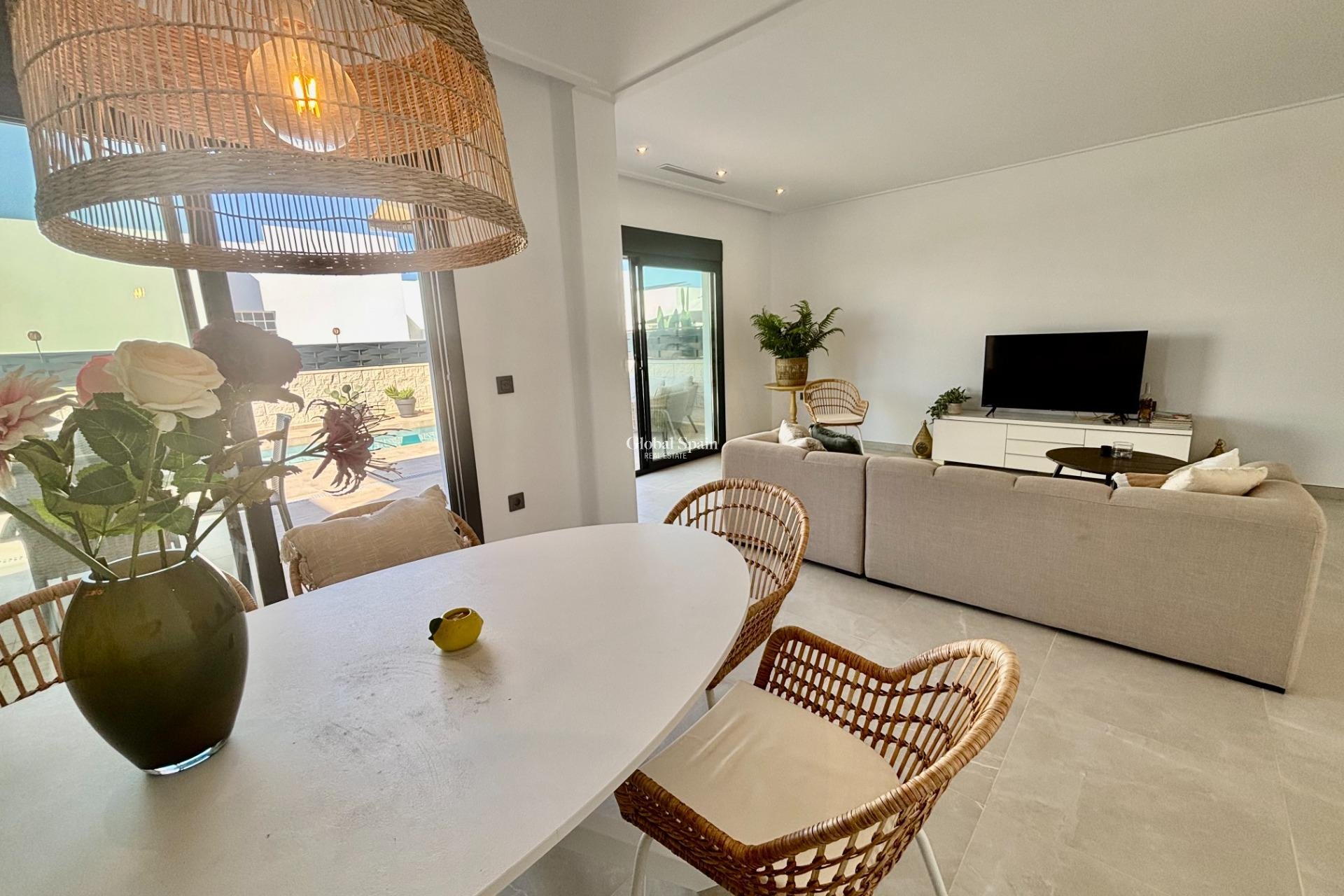 Revente - VILLA -
BENIJÓFAR - Pueblo 4