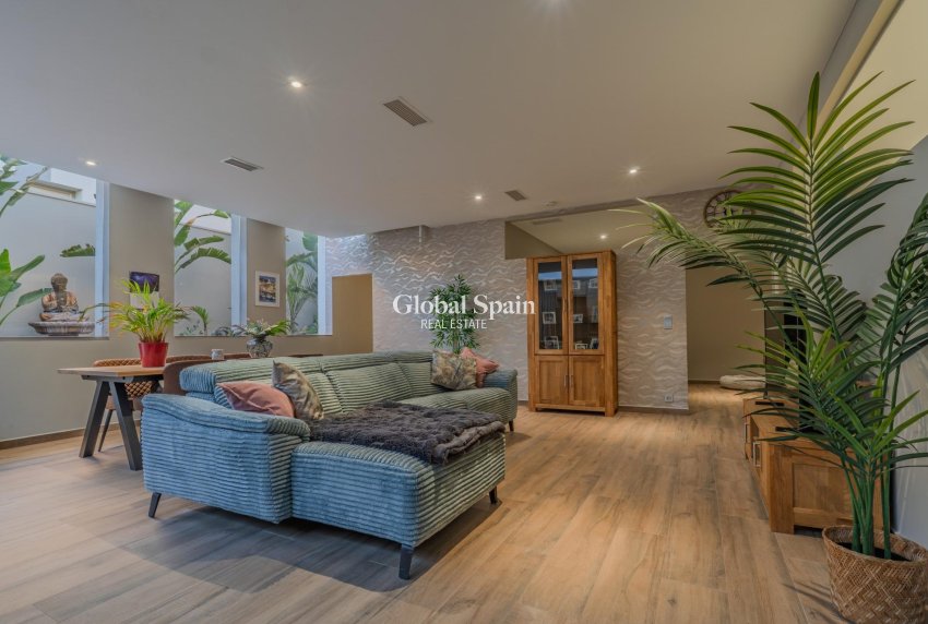 Revente - VILLA -
BENIJÓFAR - Residencial Benimar