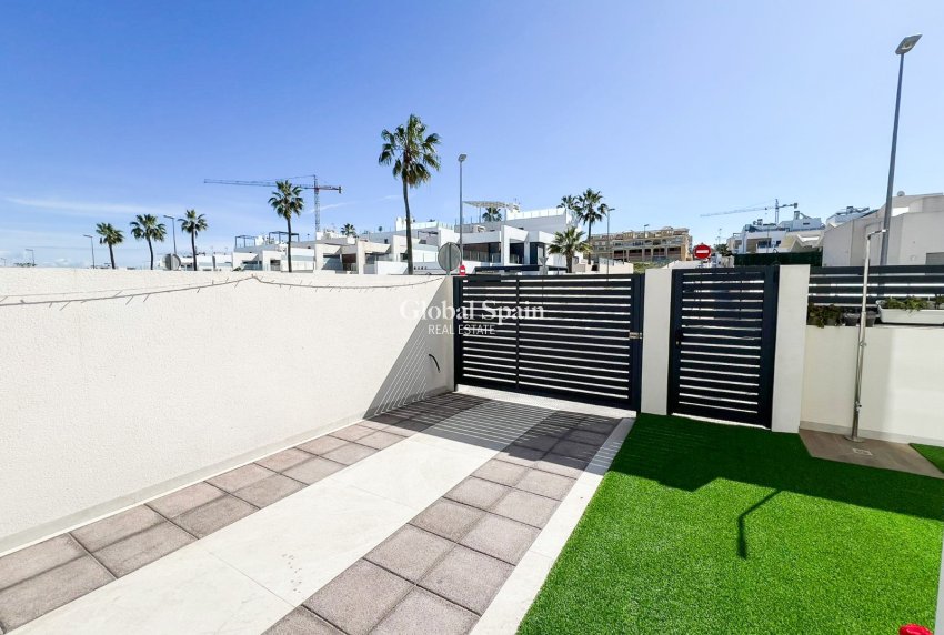 Revente - VILLA -
BENIJÓFAR