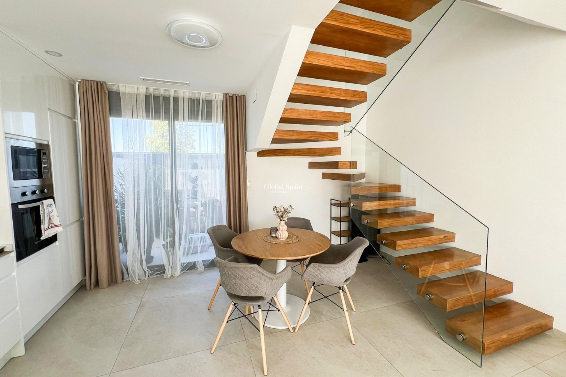 Revente - VILLA -
BENIJÓFAR