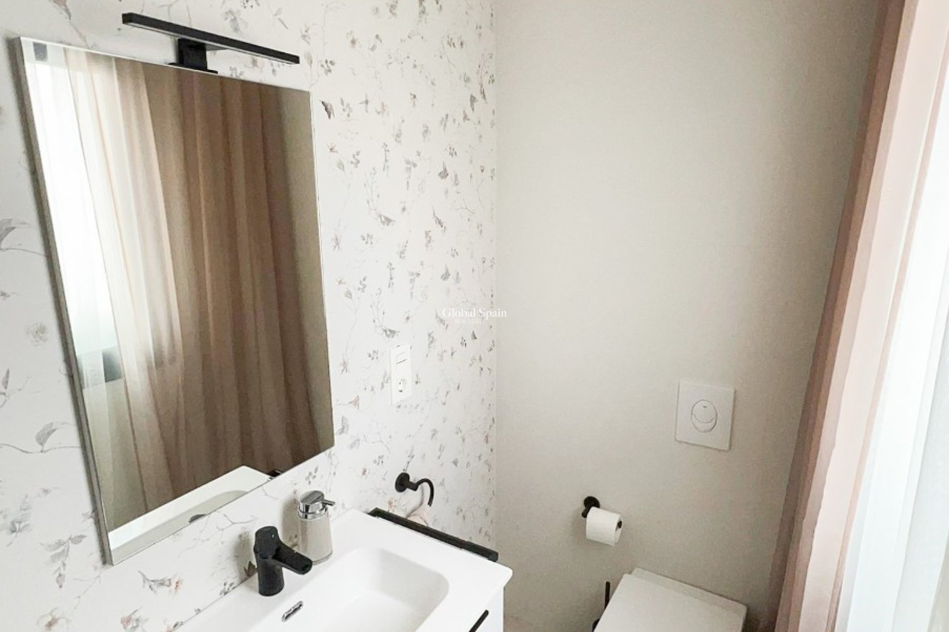 Revente - VILLA -
BENIJÓFAR